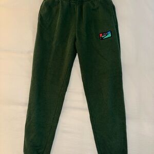 Nike Club Fleece Fir Green Jogger Pants